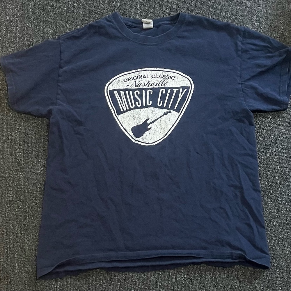 Nashville T Shirt Men’s L